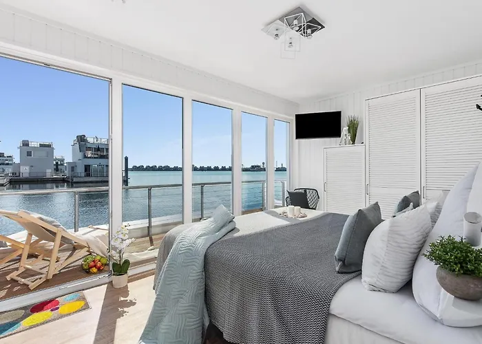 Navia Semesterbostad *