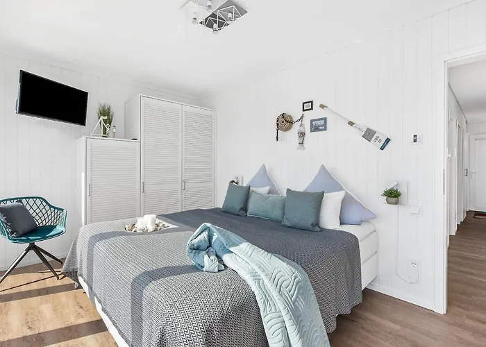 Navia Semesterbostad *